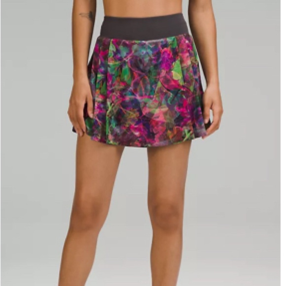 Lululemon skirt *FREE SHIPPING
